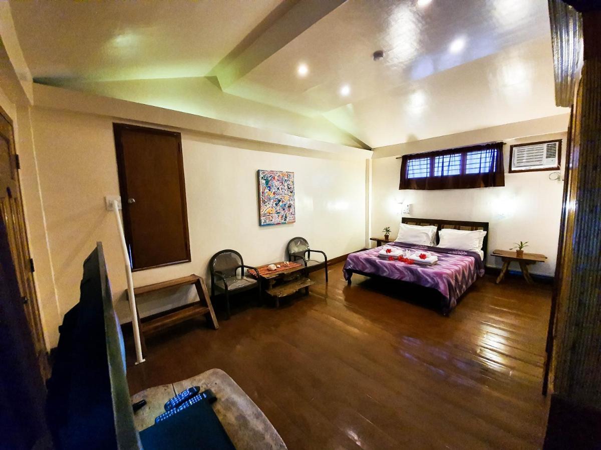 Cocoloco Beach Resort Manoc-Manoc Bagian luar foto